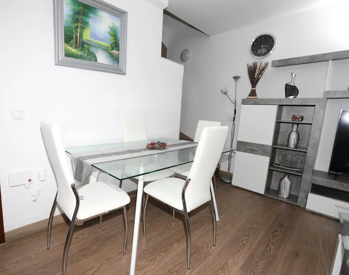 Keur Fina Apartment Costa De Antigua 0*,